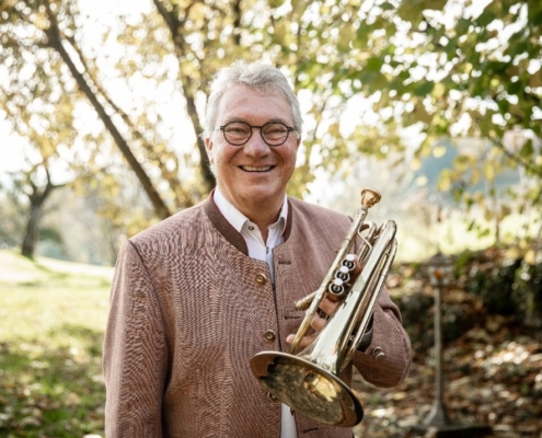 Ernst Hutter gastiert am 14. März 2026 mit der Stadtkapelle im Crailsheimer Hangar!